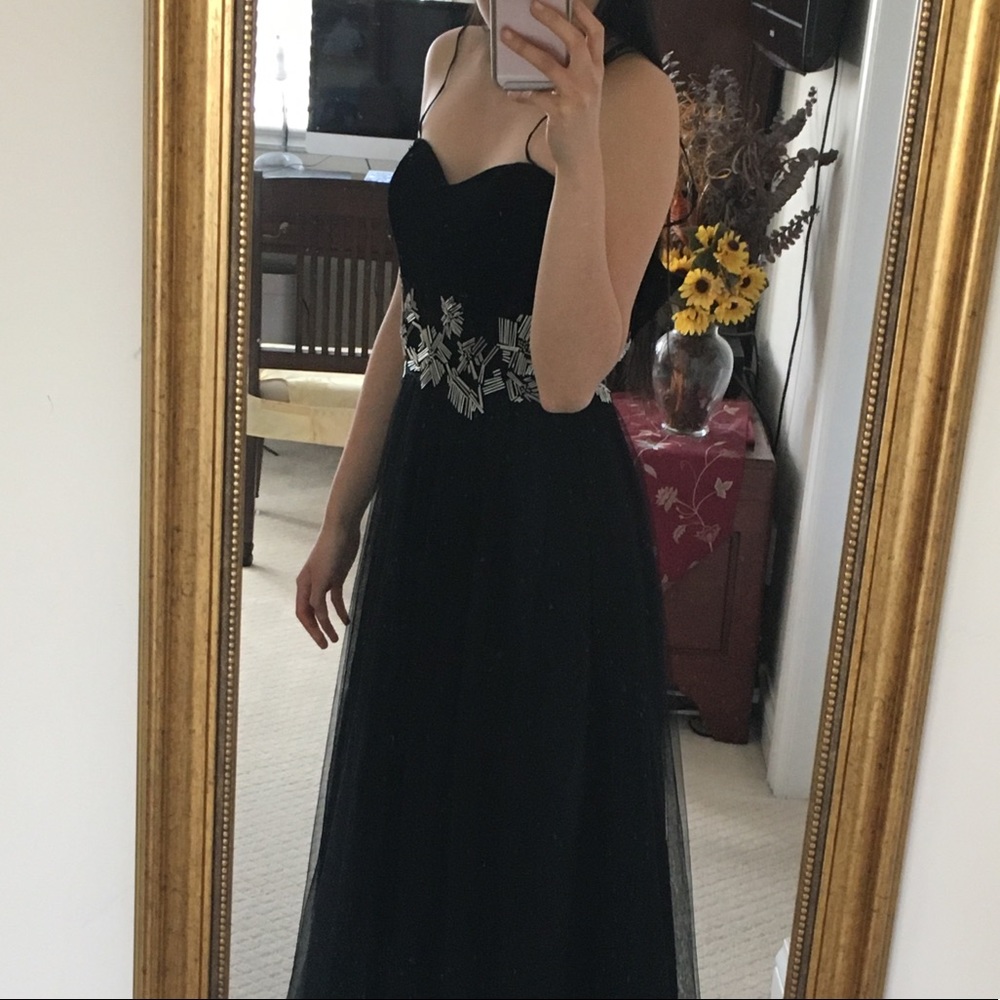 Aidan Mattox Black velvet tulle prom ballgown